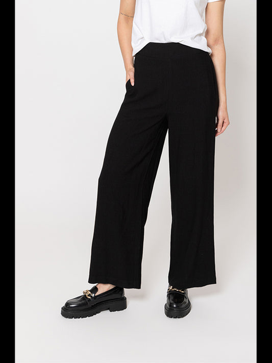 Billie The Label  Essential Wide Leg Pants Crop - Black