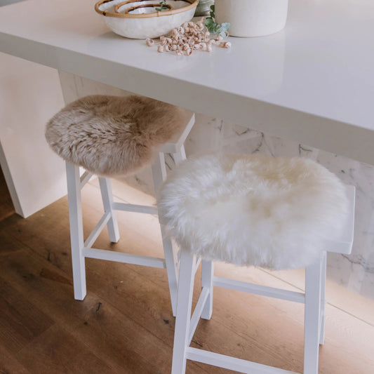 Fibre Longwool Sheepskin Seat Plate Round • Butterscotch