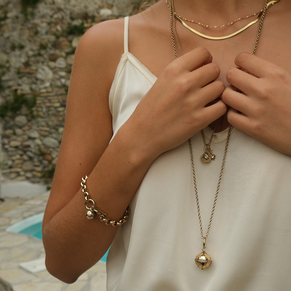 A & C Oslo Bracelet with Charm Astro - Gold Plated