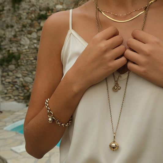 A & C Oslo Bracelet with Charm Astro - Gold Plated