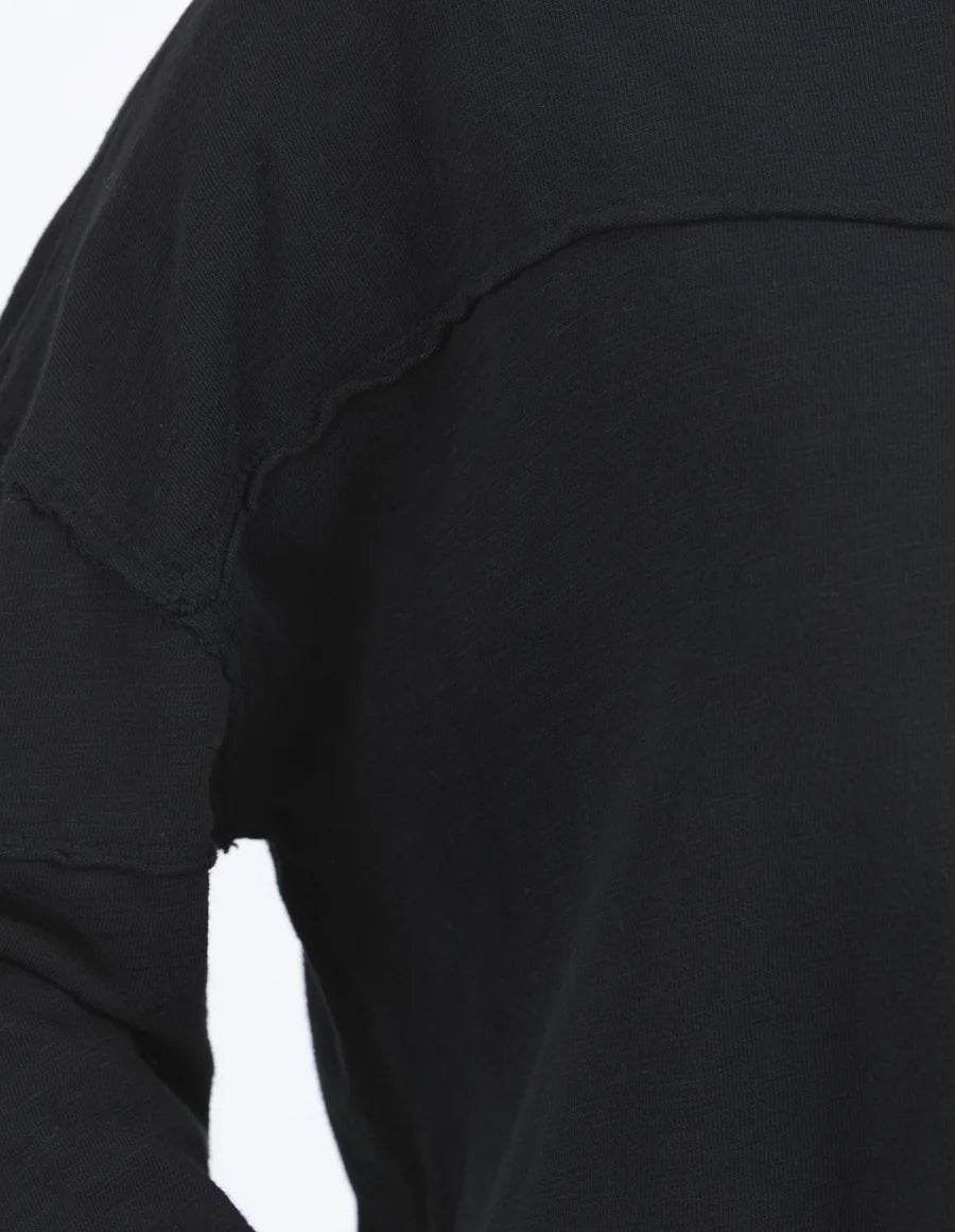 Foxwood Jayne Throw on Top - Black