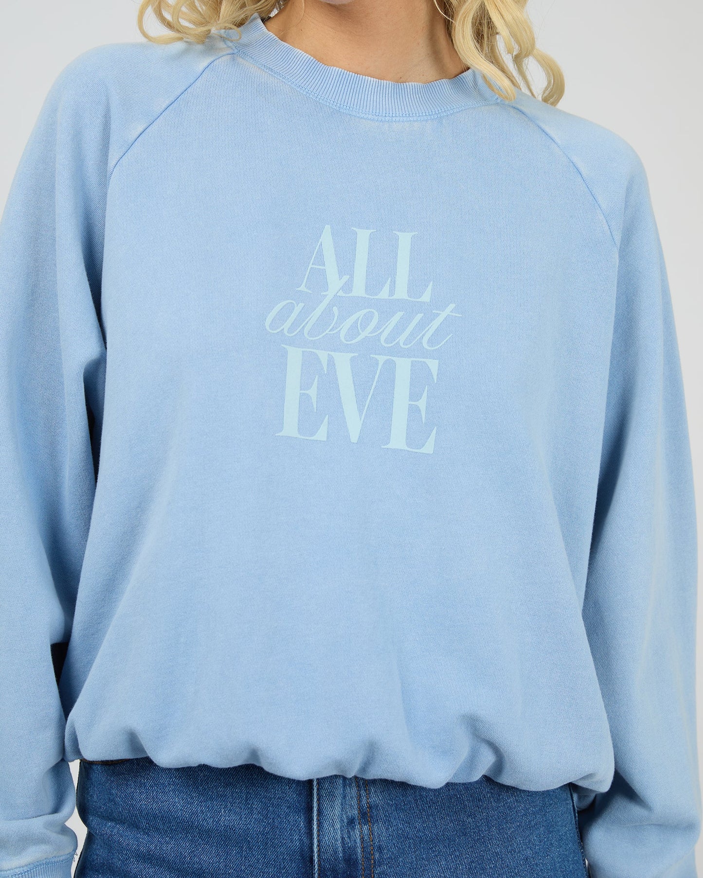 All About Eve Flynn Washed Box Raglan Crew - Blue