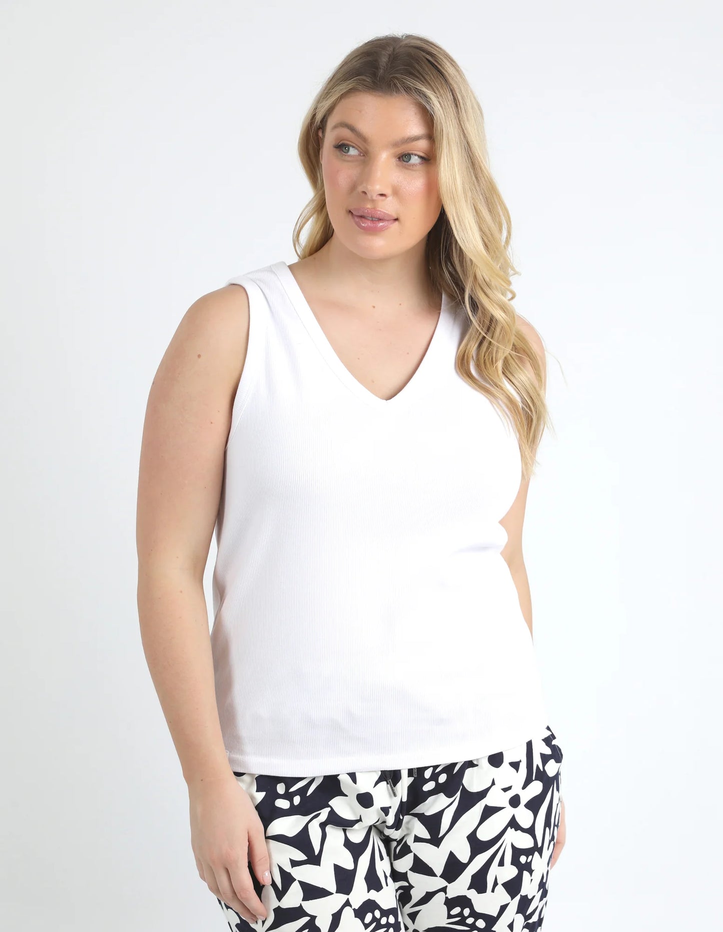 Elm Rib Vee Tank - White
