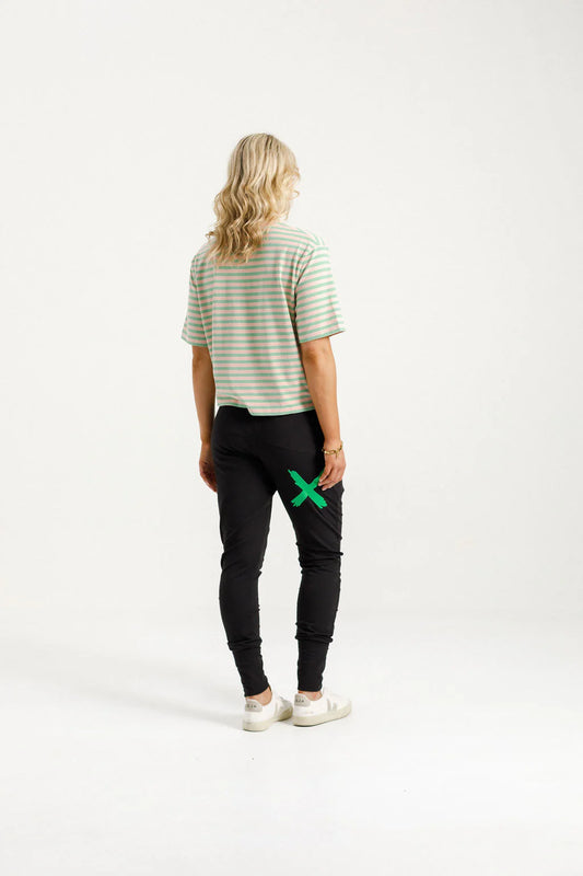 Homelee Apartment Pants - Black with Kelly Green X