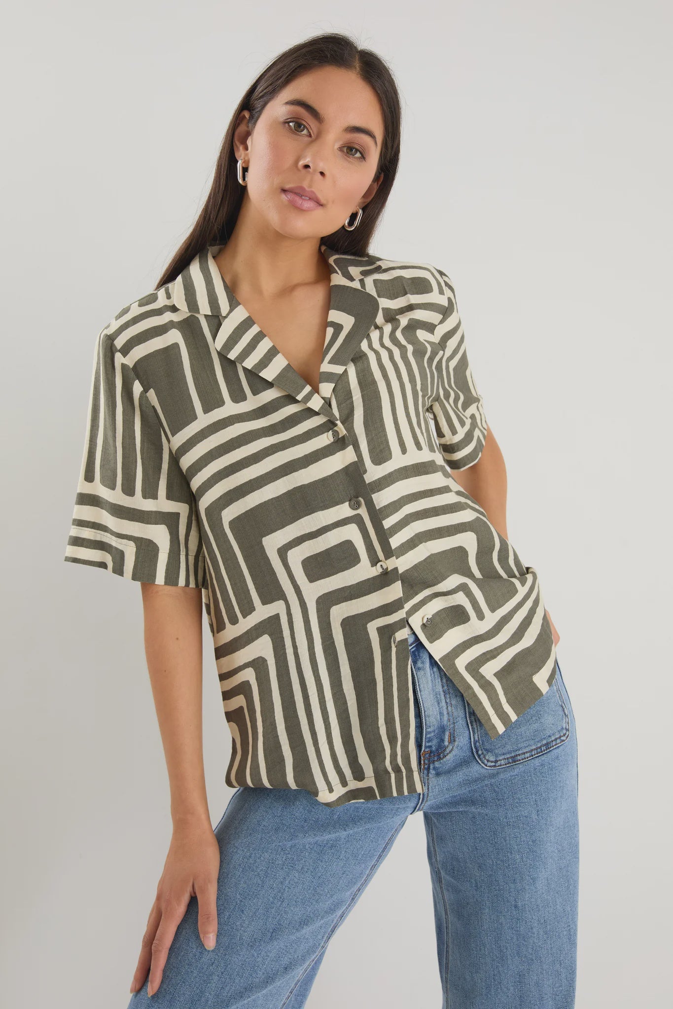 Stories be Told Dispatch S/S Boxy Shirt - Khaki Maze Print