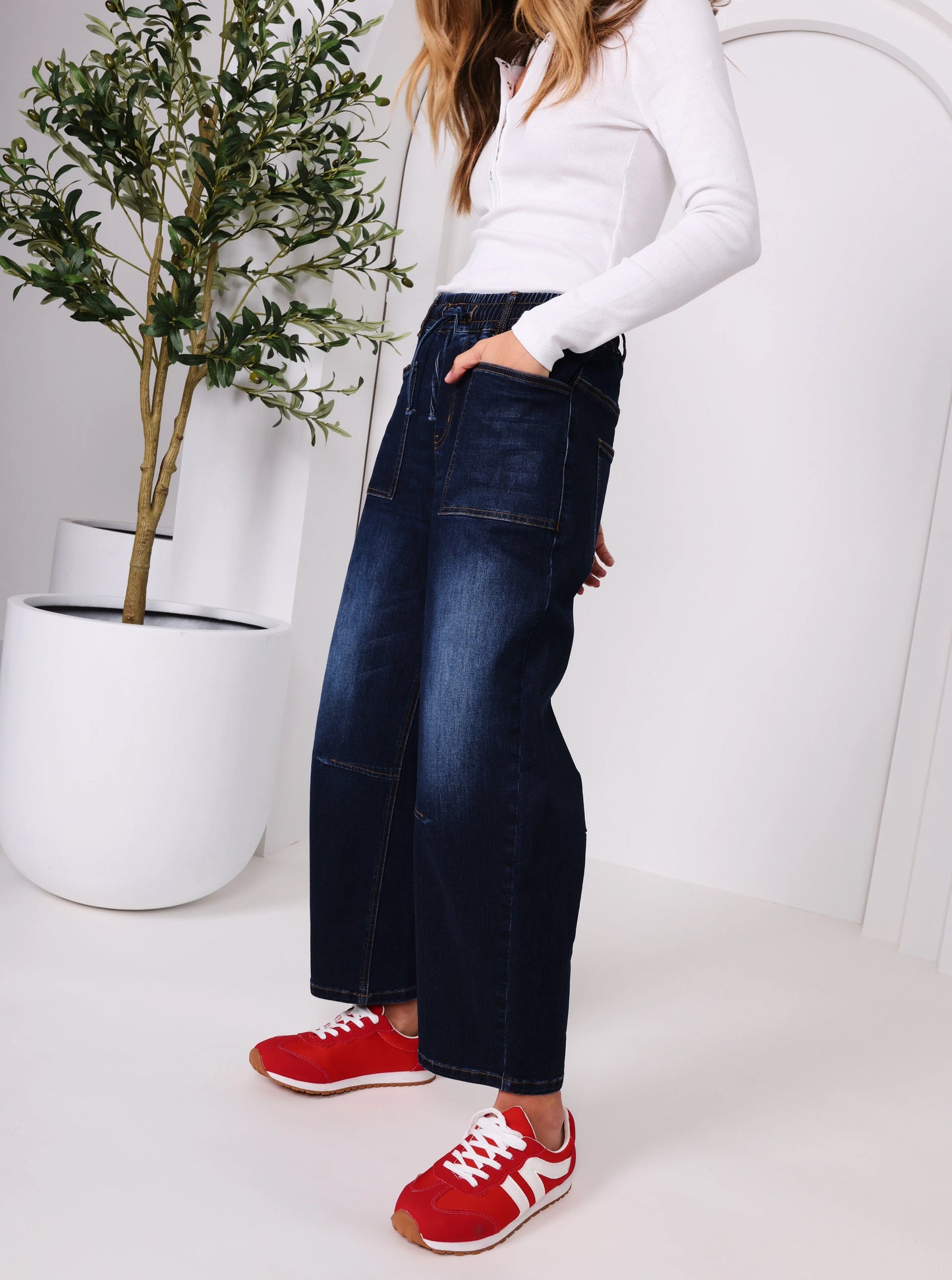 Monaco Jeans Leo Barrel Jean - Ink