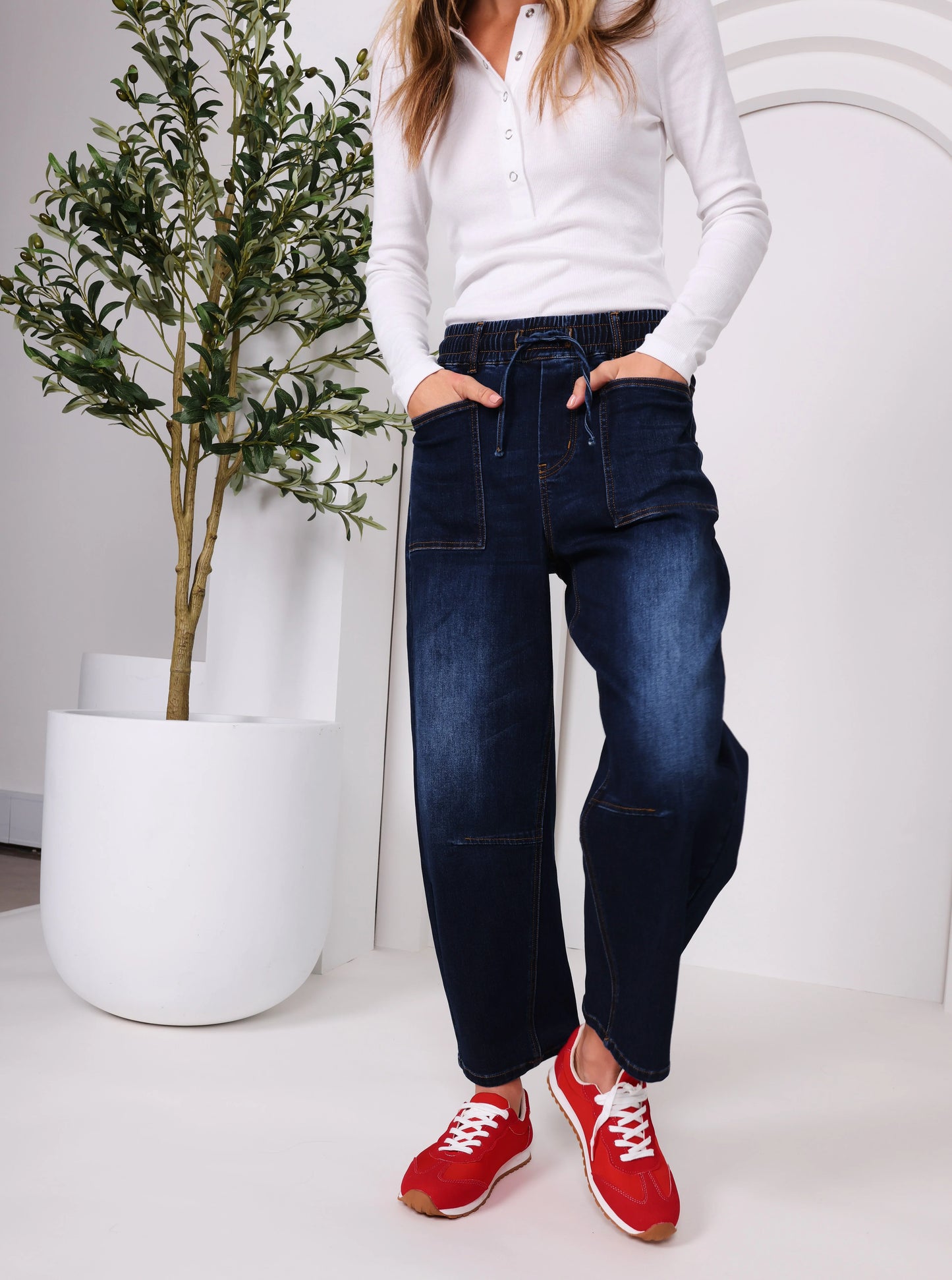 Monaco Jeans Leo Barrel Jean - Ink
