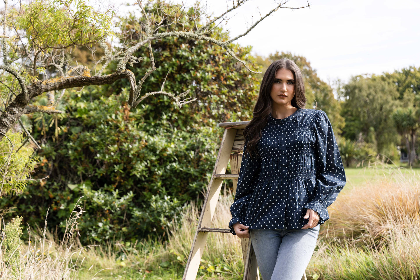 Seeking Lola Bonita Top L/S - Navy Spot