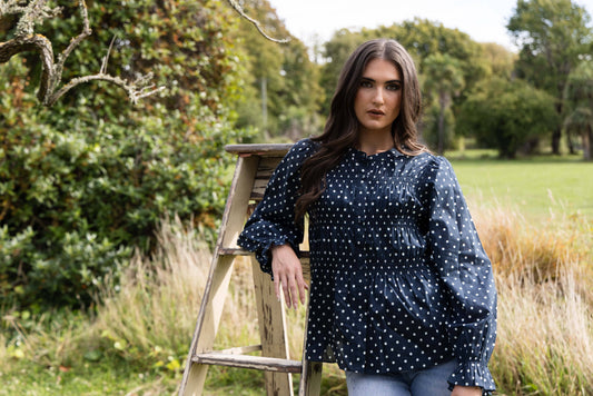 Seeking Lola Bonita Top L/S - Navy Spot
