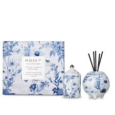 Moss St. Mini Ceramic Candle & Diffuser Gift Set - Peony & Apple Blossom