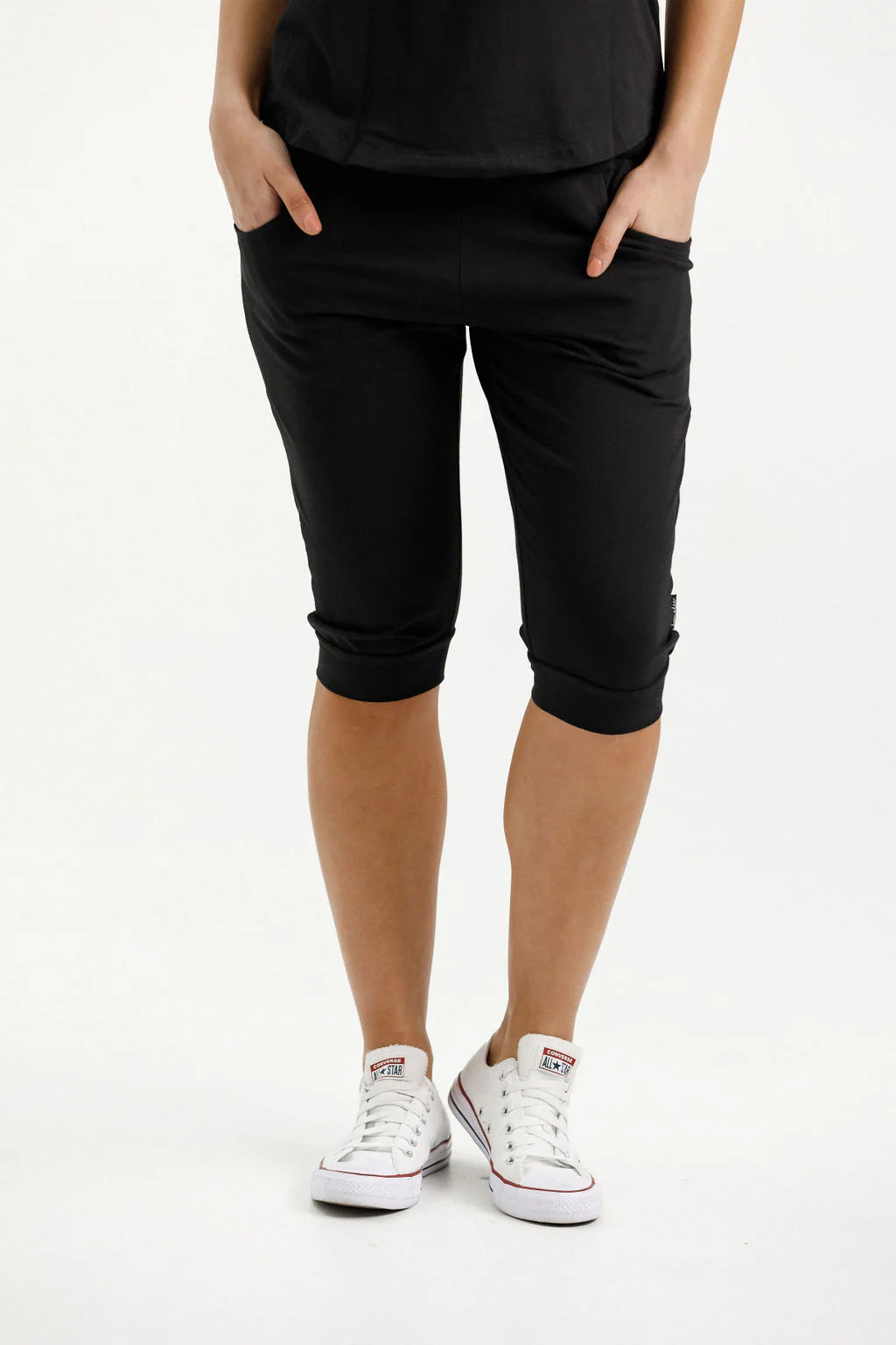 Homelee 3/4 Apartment Pants - Black with Stormy Stipe X