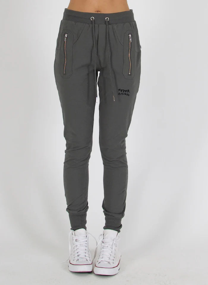 Federation Escape Trackies Stretch - Coal/Black