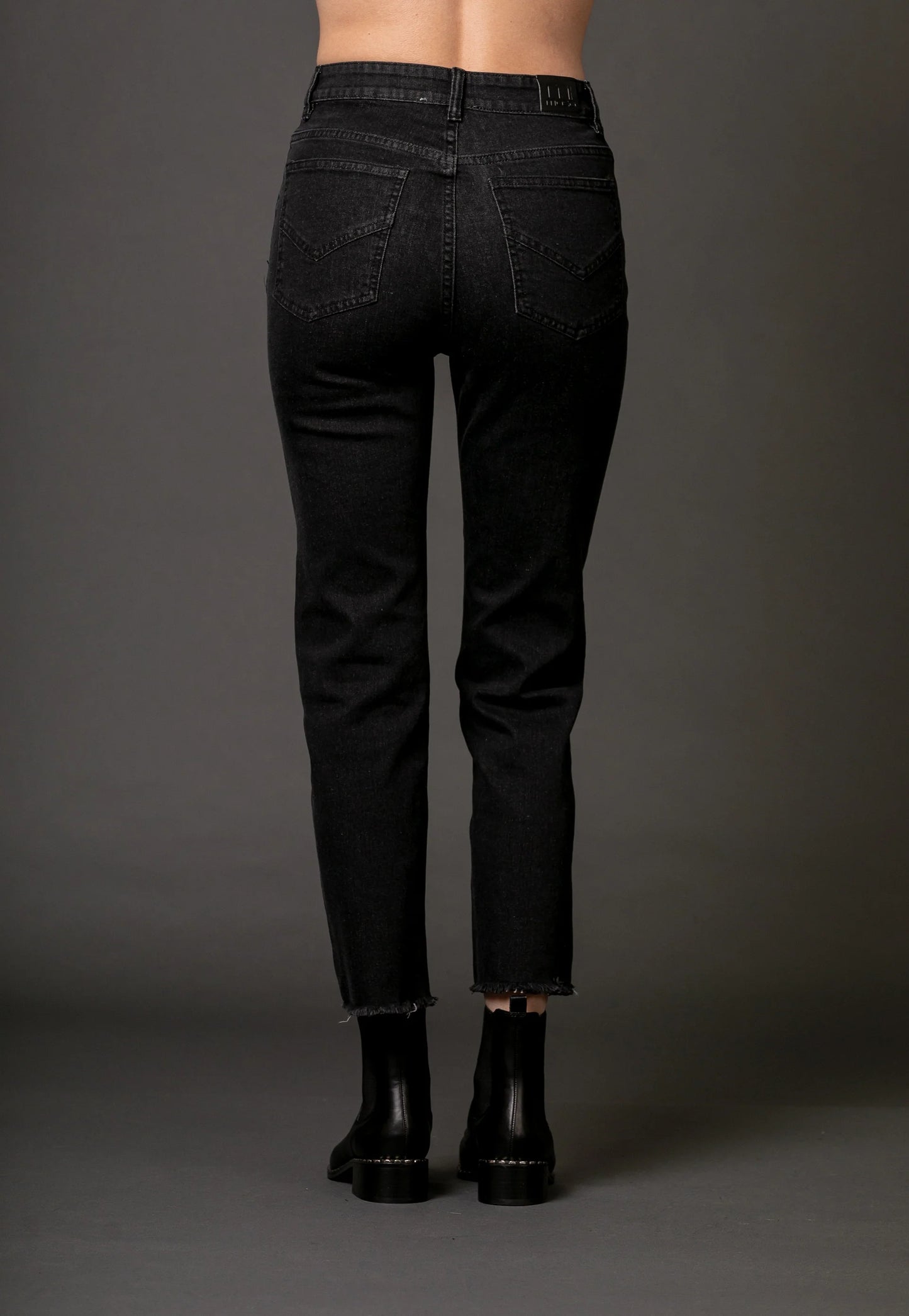 Mi Moso Arch Jean Black