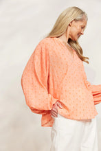 Load image into Gallery viewer, Eb &amp; Ive Zephyr Blouse - Papaya
