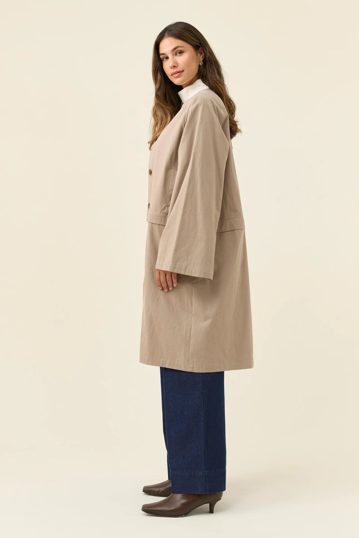 Isle of Mine Farida Convertible Trench Coat - Stone
