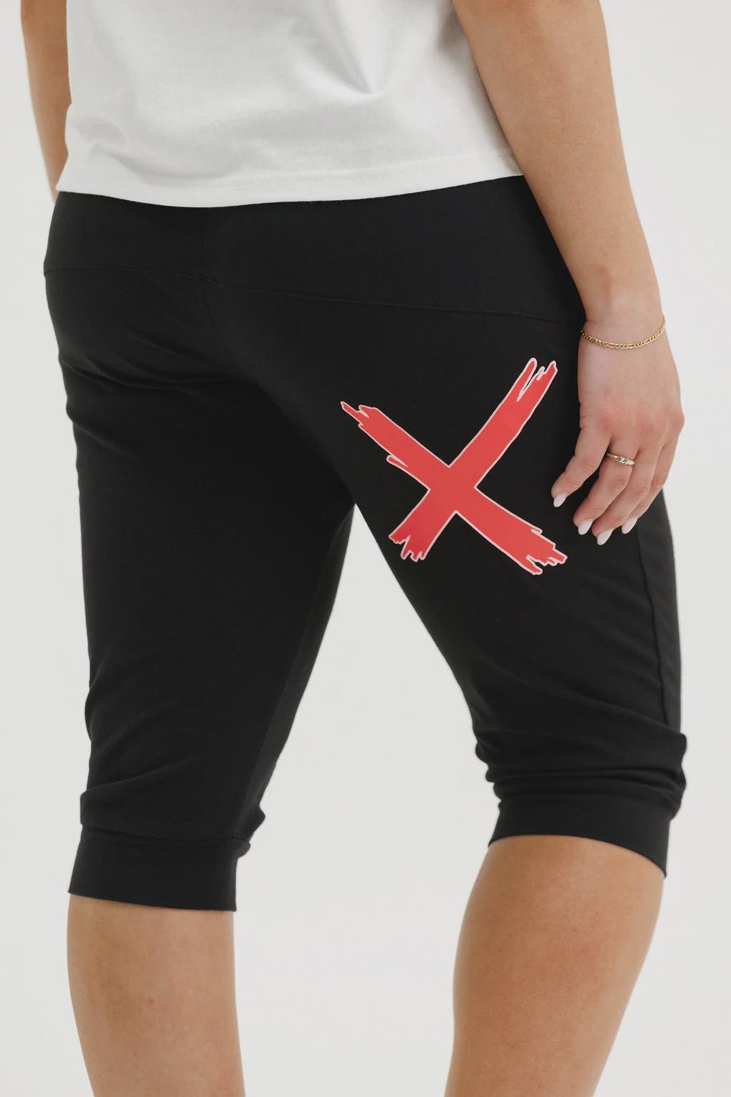 Homelee 3/4 Apartment Pants - Black with Cherry/ Blush X