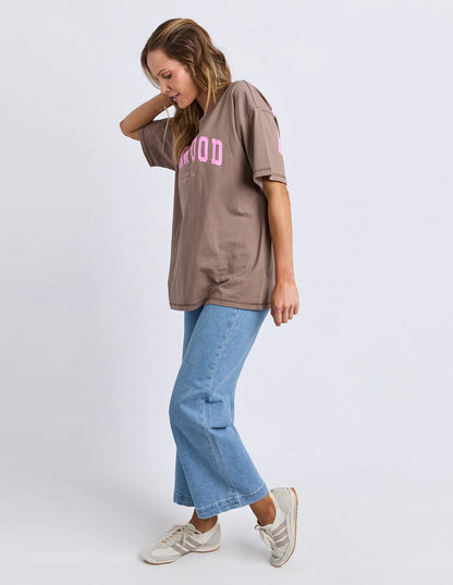 Foxwood Interval Tee - Brown with Bright Pink