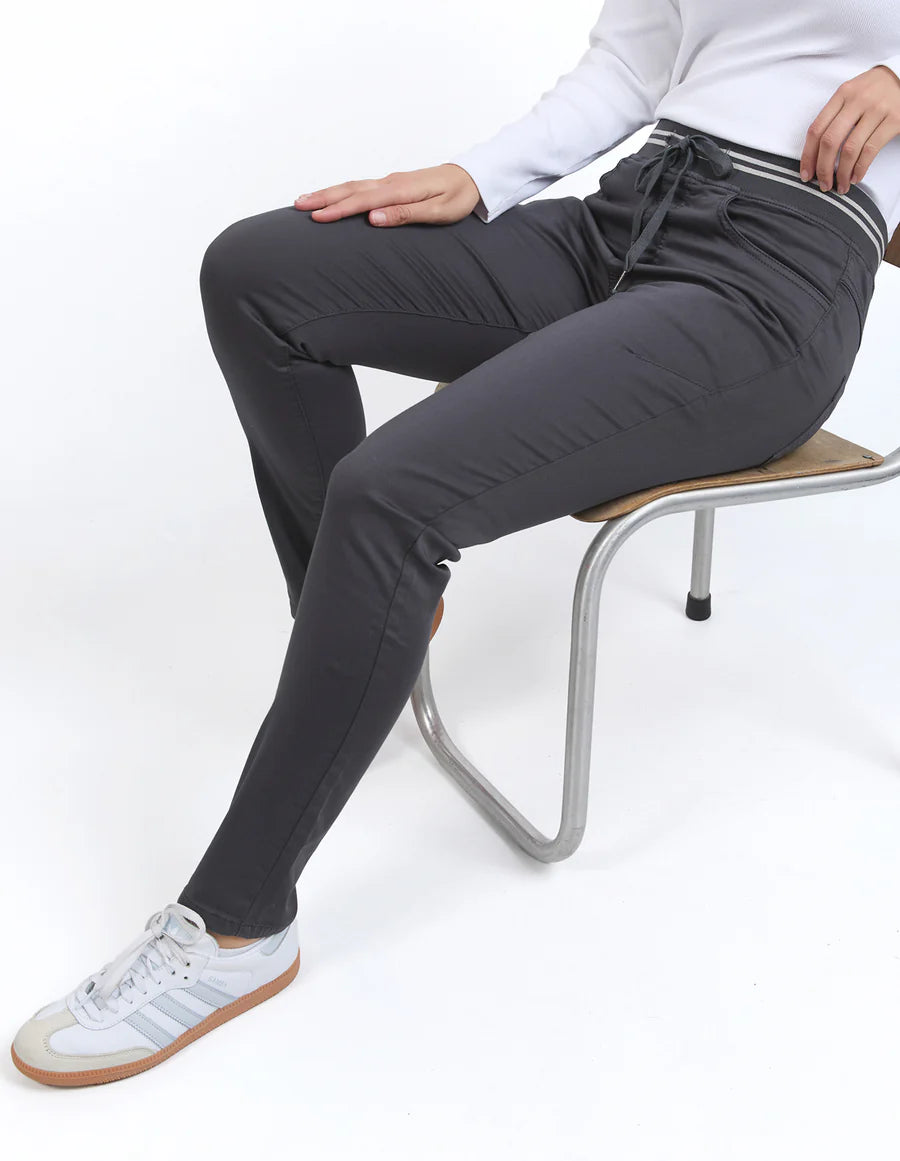 Foxwood Sylvia Jogger - Charcoal