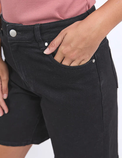 Foxwood Harley Short - Black