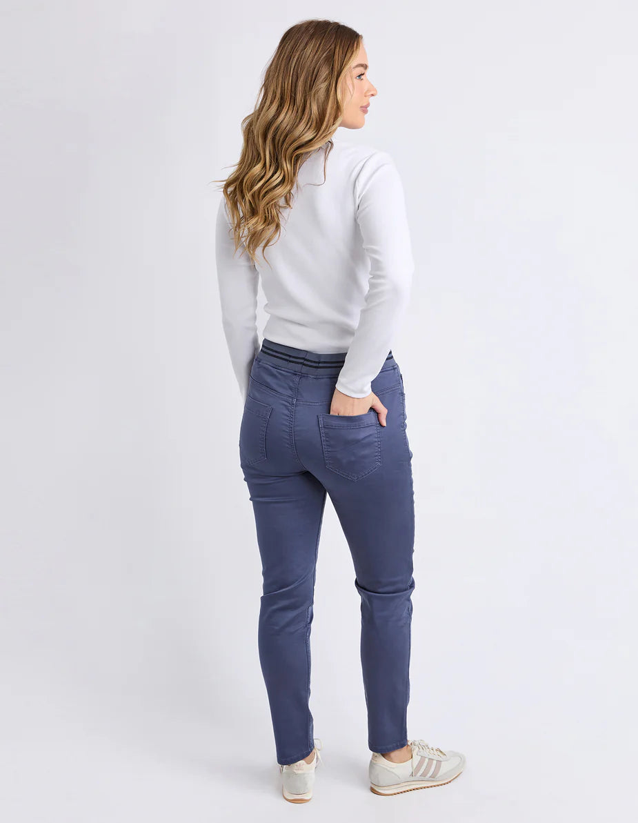 Foxwood Sylvia Jogger - Country Blue