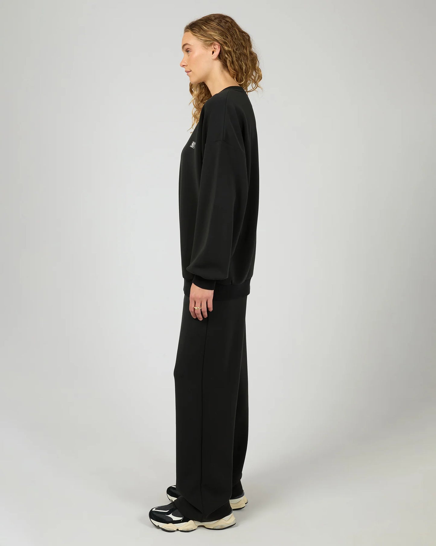 All About Eve Luxe Active Box Crew - Black