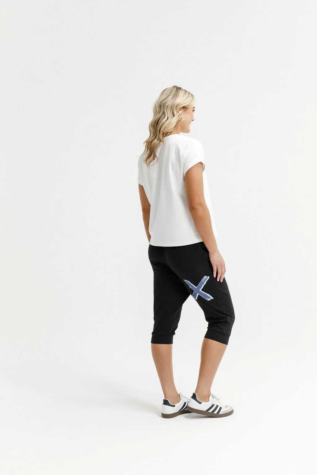 Homelee 3/4 Apartment Pants - Black with Marine Blue Shadow X