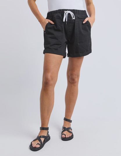 Elm Emma Relaxed Short - Black