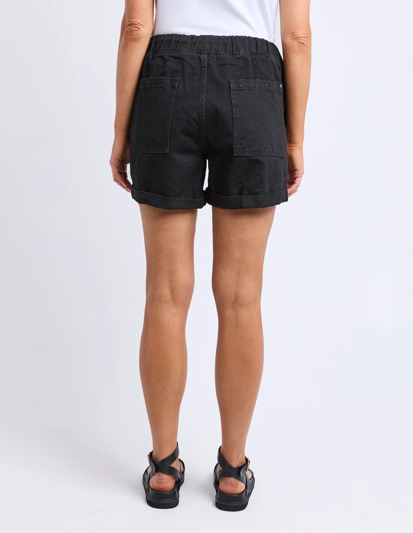 Elm Emma Relaxed Short - Black