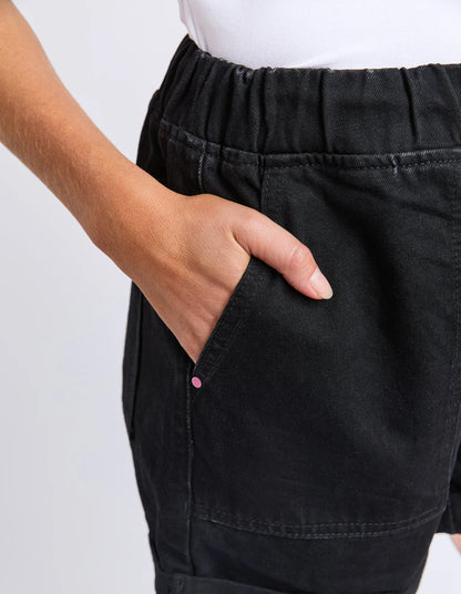 Elm Emma Relaxed Short - Black