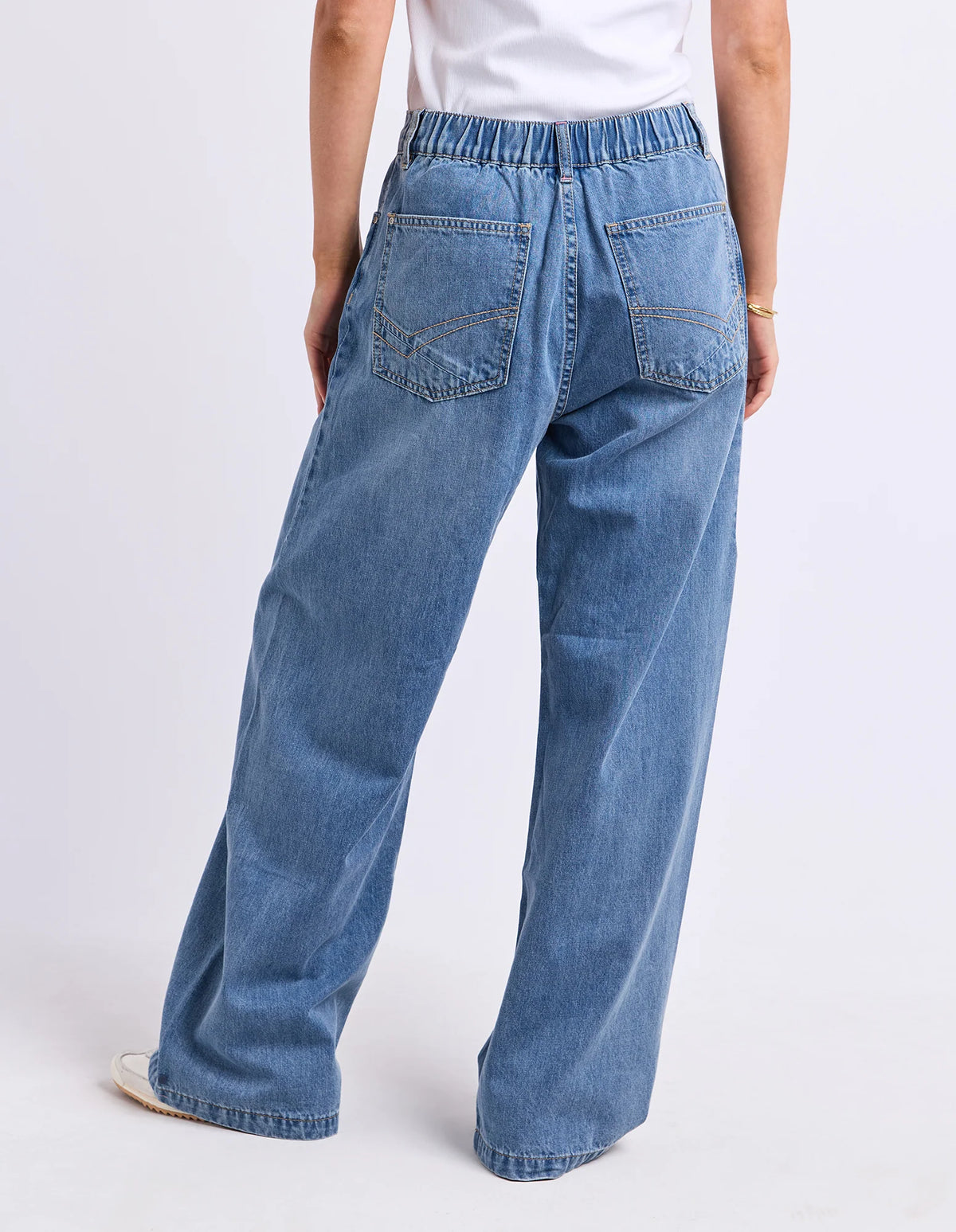 Elm Paige Tie Waist Jean - Light  Blue Wash