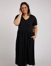 Load image into Gallery viewer, Elm Mimi Midi Dress Black
