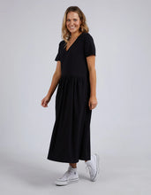 Load image into Gallery viewer, Elm Mimi Midi Dress Black
