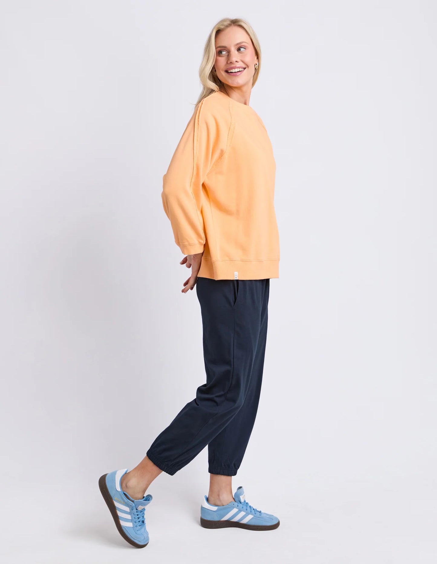 Elm Nessa Sweat - Peach