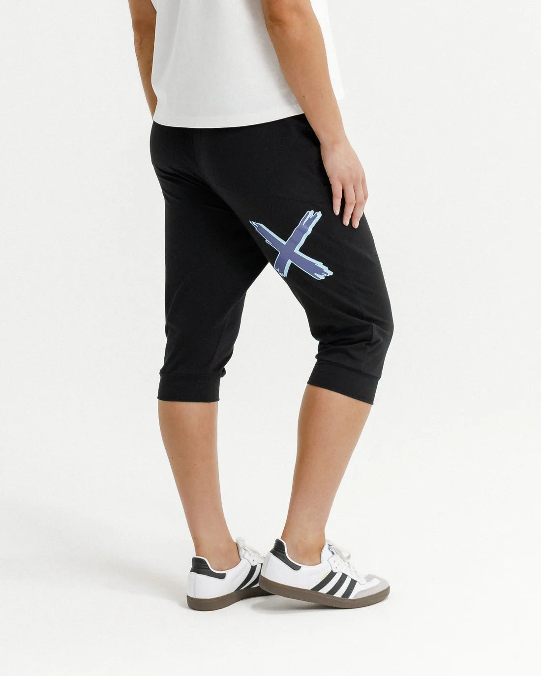 Homelee 3/4 Apartment Pants - Black with Marine Blue Shadow X