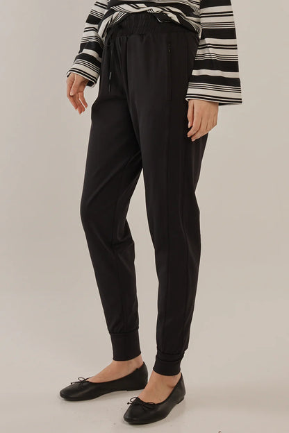 Betty Basics Cara Travel Jogger - Black