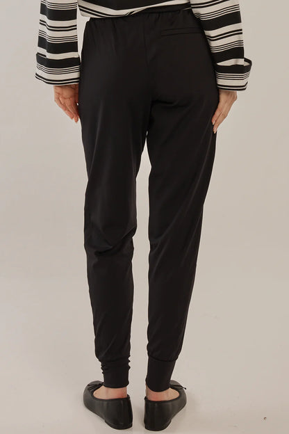 Betty Basics Cara Travel Jogger - Black