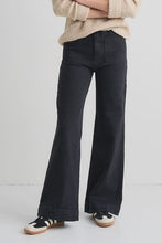 Load image into Gallery viewer, Among the Brave Zoey Black High Rise Wide Leg Pocket Jean Black
