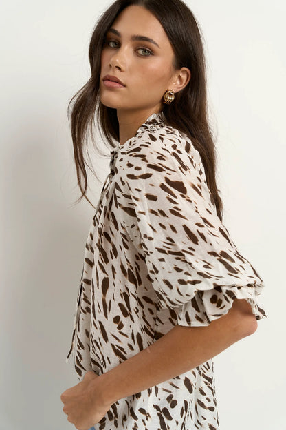 Ivy + Jack Certainty Animal Shirred Neck SS Top - White/Chocolate