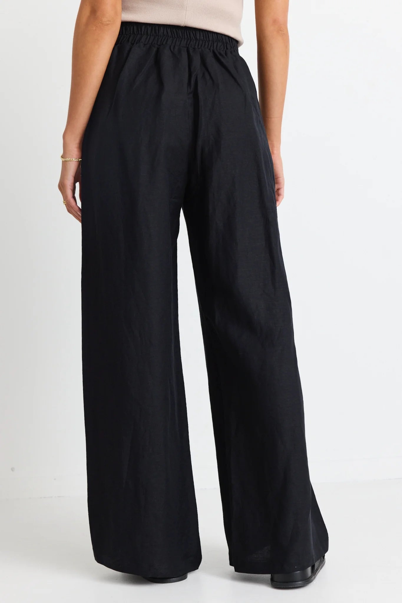 Among the Brave Guardian Linen Viscose Elastic Back Pants - Black