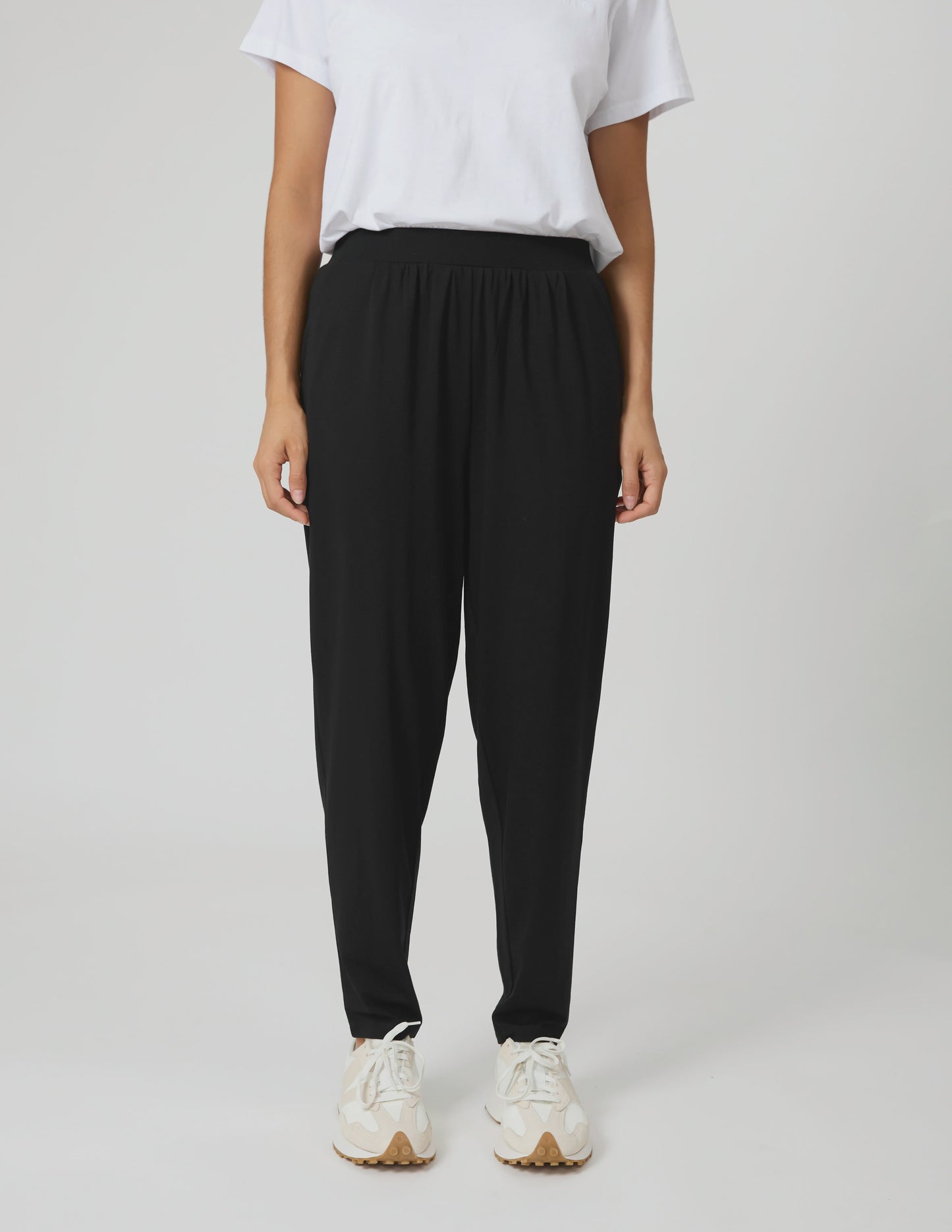 Stella + Gemma Sunday Pant - Black