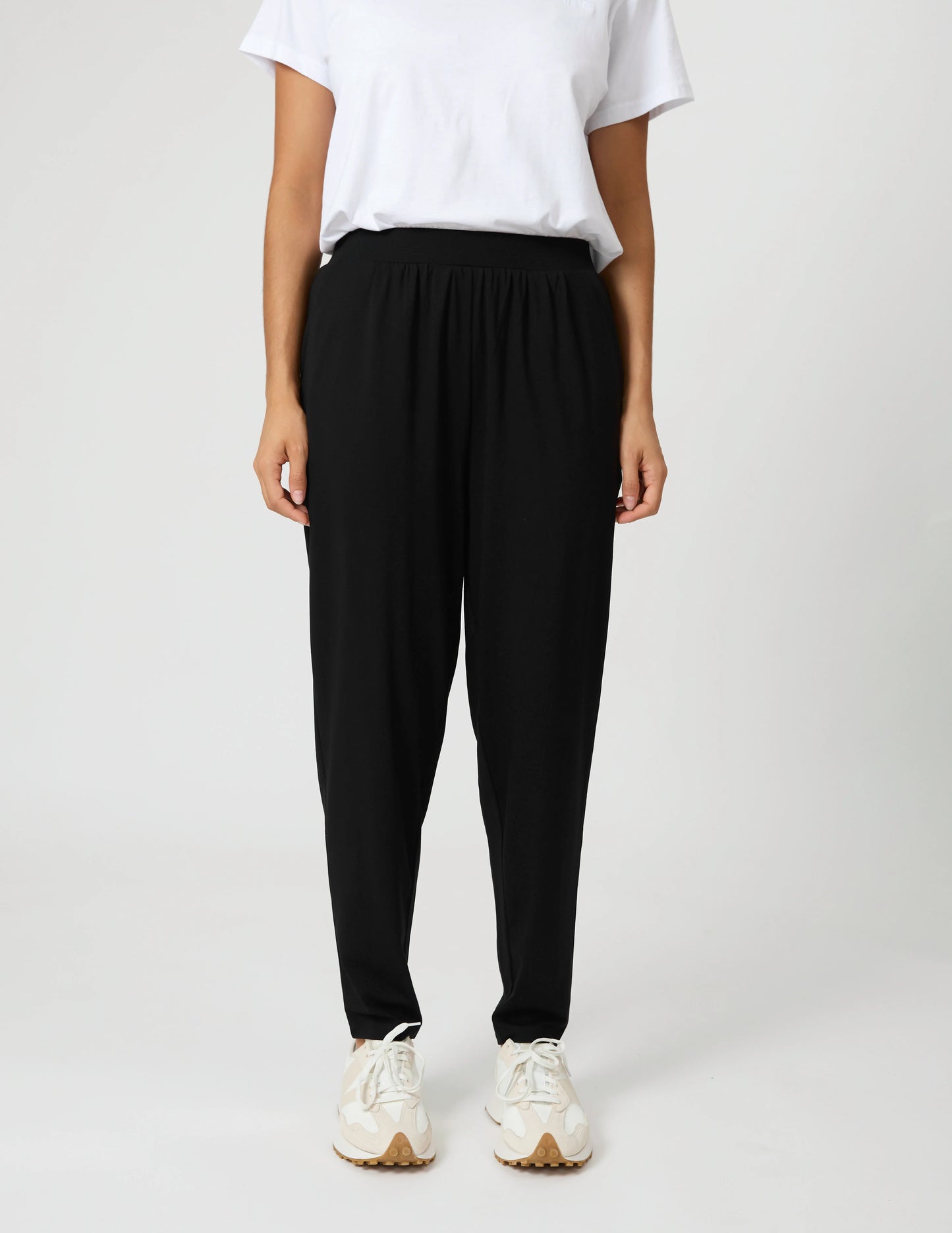 Stella + Gemma Sunday Pant - Black