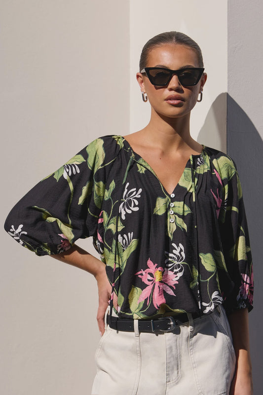 Among The Brave Refine Black Blush Floral Pintuck Front Mid Sleeve Top - Black Blush Floral