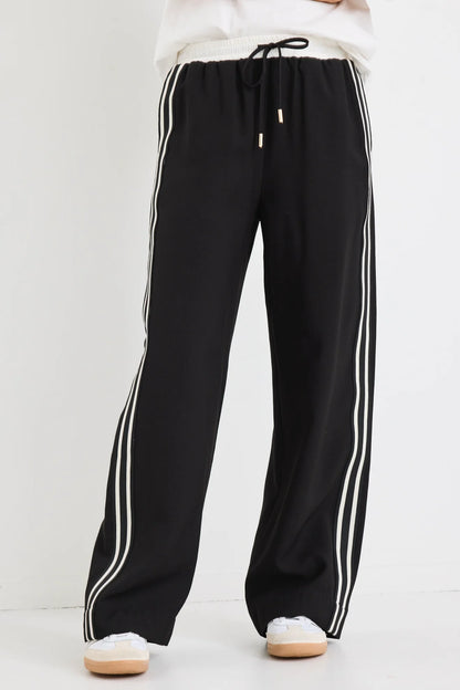 Stories be Told Ambient Contrast Waist Wideleg Pants - Black