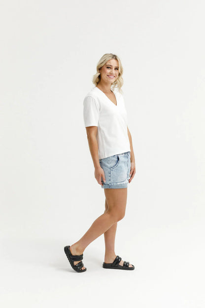 Homelee V Neck Tee - Vanilla