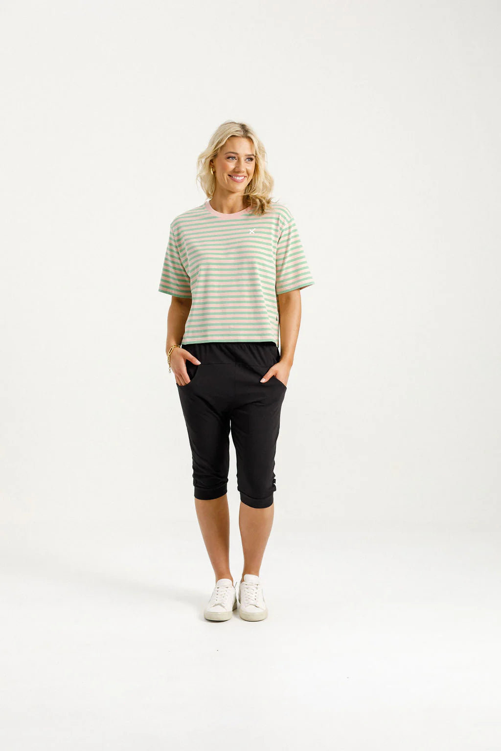 Homelee 3/4 Apartment Pants - Black with Candy Apple X