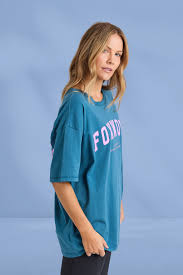 Foxwood  Interval Tee - Ocean with Neon Pink