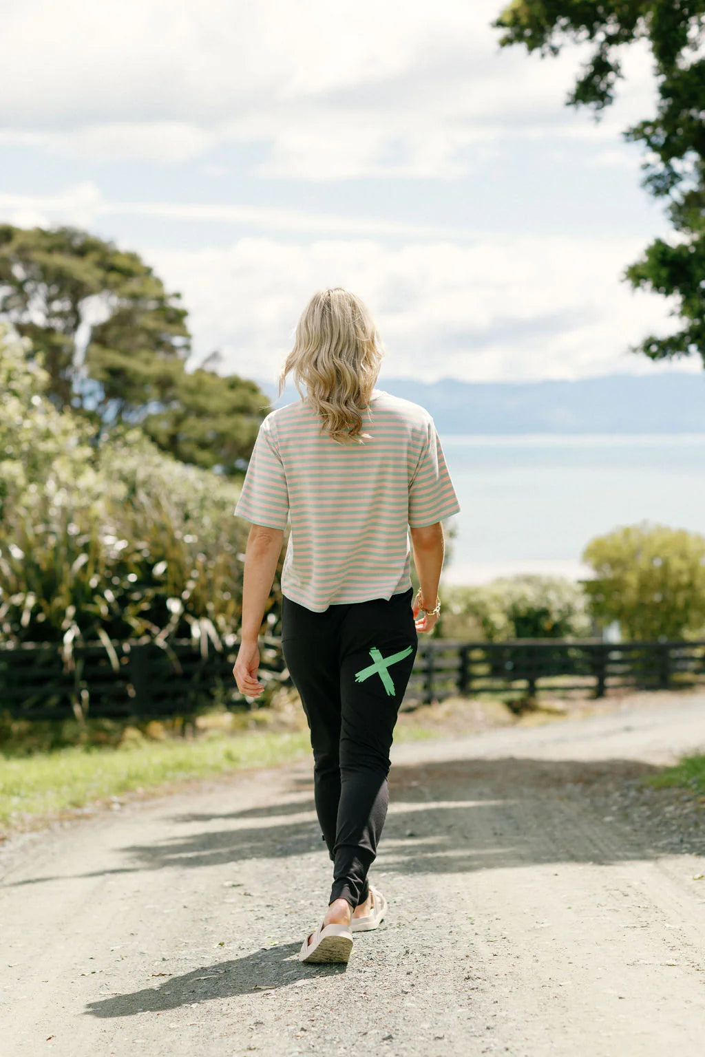 Homelee Apartment Pants - Black with Kelly Green X