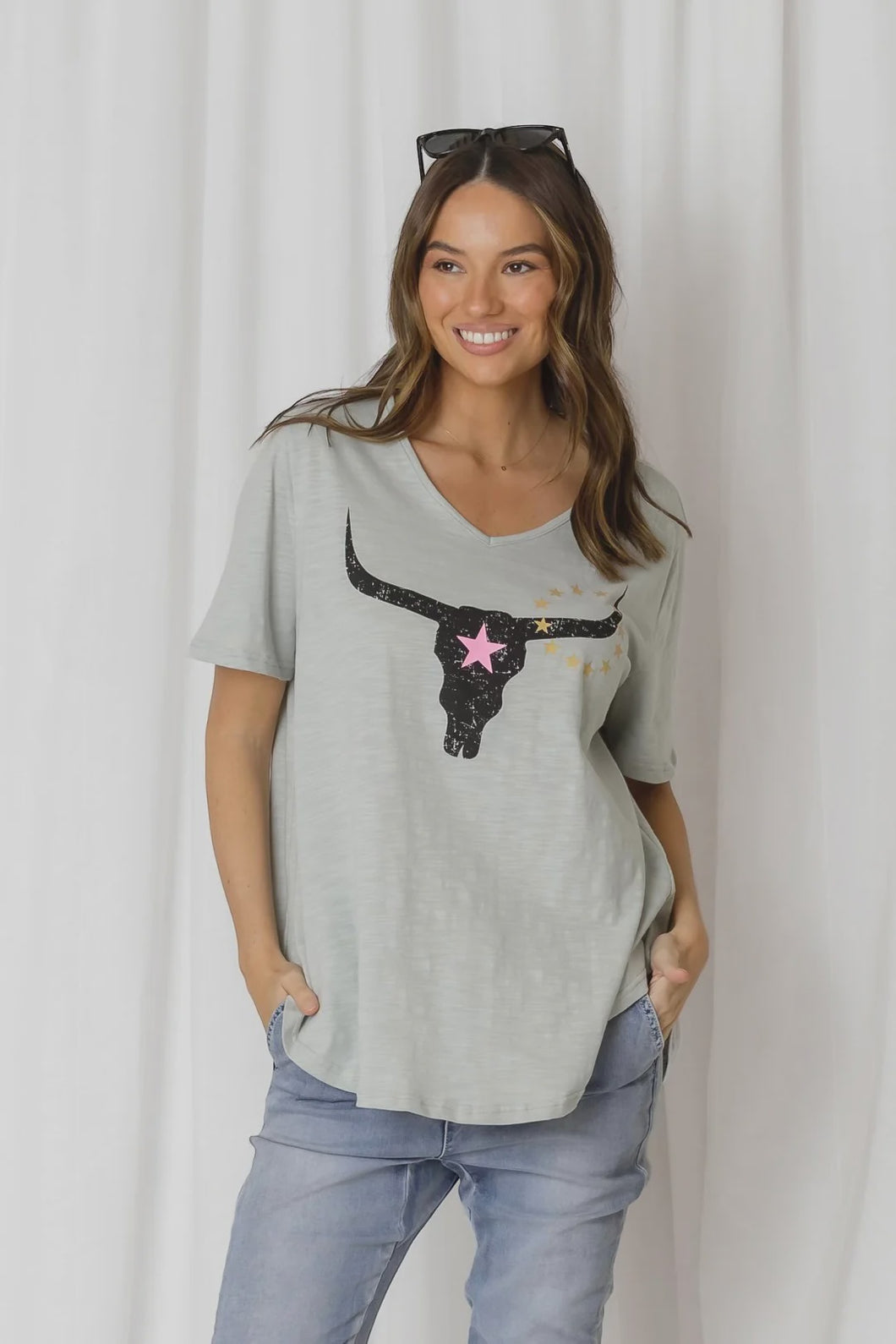 Love Lily Avalon Steer V Neck Tee - Chalk