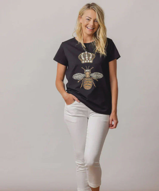 Moss by Mi Moso Queen Tee - Black