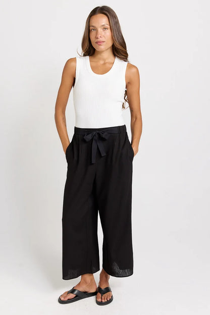 Betty Basics Bella Crop Pants - Black